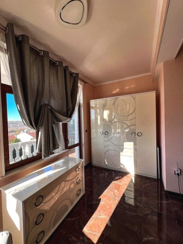 Casa en Obrochishte, Bulgaria, 250 m² - imagen 9