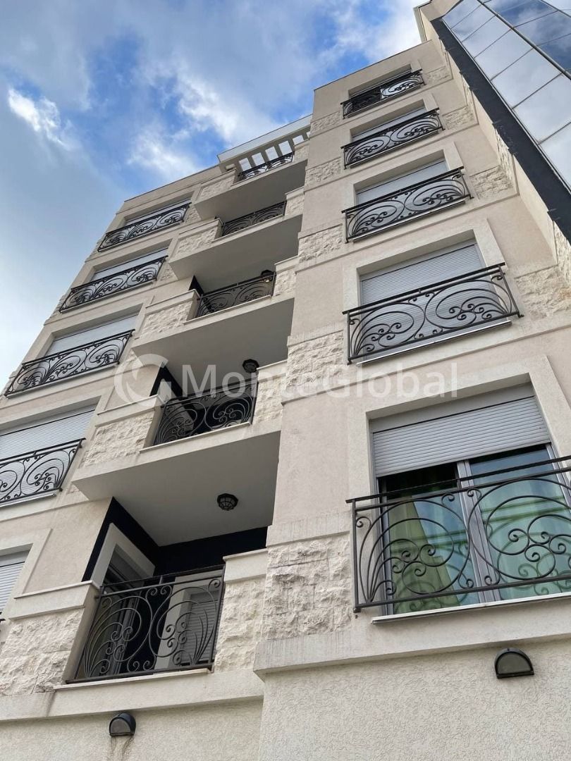Appartement à Becici, Monténégro, 44 m² - image 1