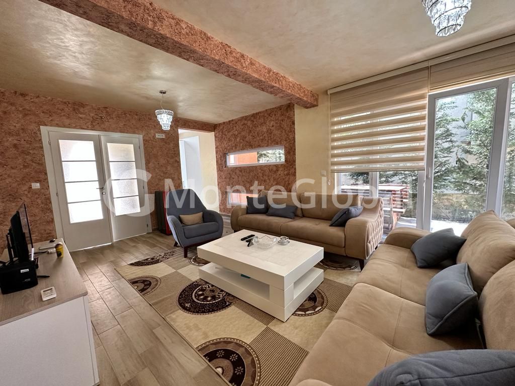 Maison à Dobra Voda, Monténégro, 170 m² - image 1