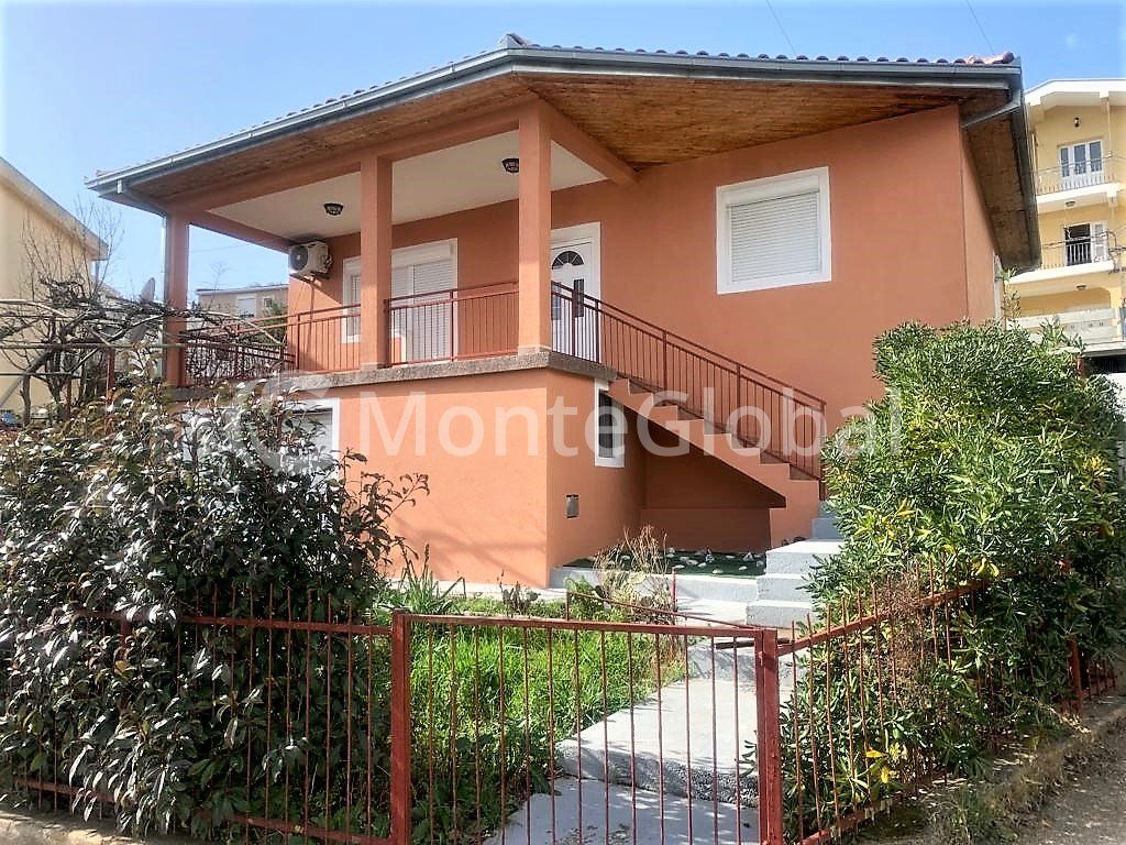 House in Bar, Montenegro, 135 m² - picture 1