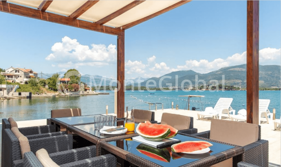 Villa on Lustica peninsula, Montenegro, 172 m² - picture 1