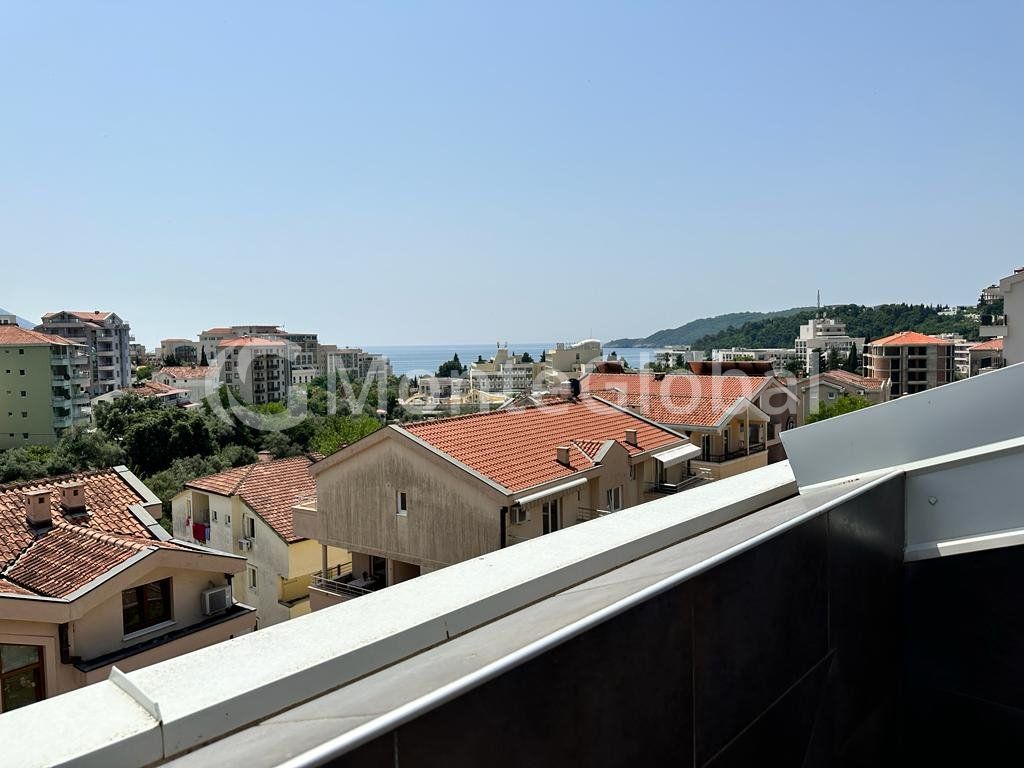 Piso en Becici, Montenegro, 73 m² - imagen 1
