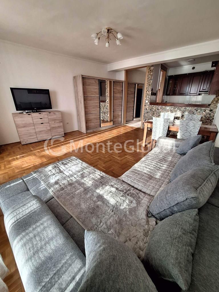 Flat in Bar, Montenegro, 68 m² - picture 1