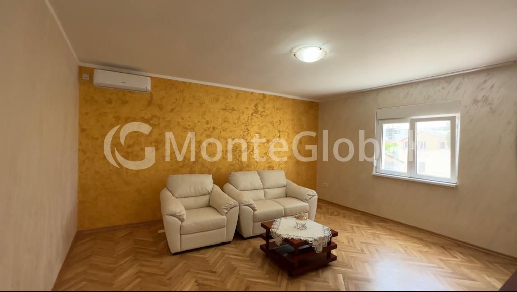 Wohnung in Bar, Montenegro, 73 m² - Foto 1