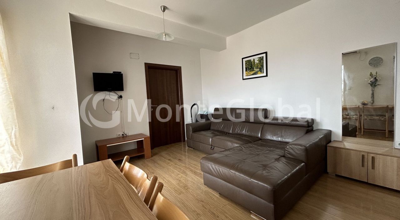 Flat in Tivat, Montenegro, 41 m² - picture 1