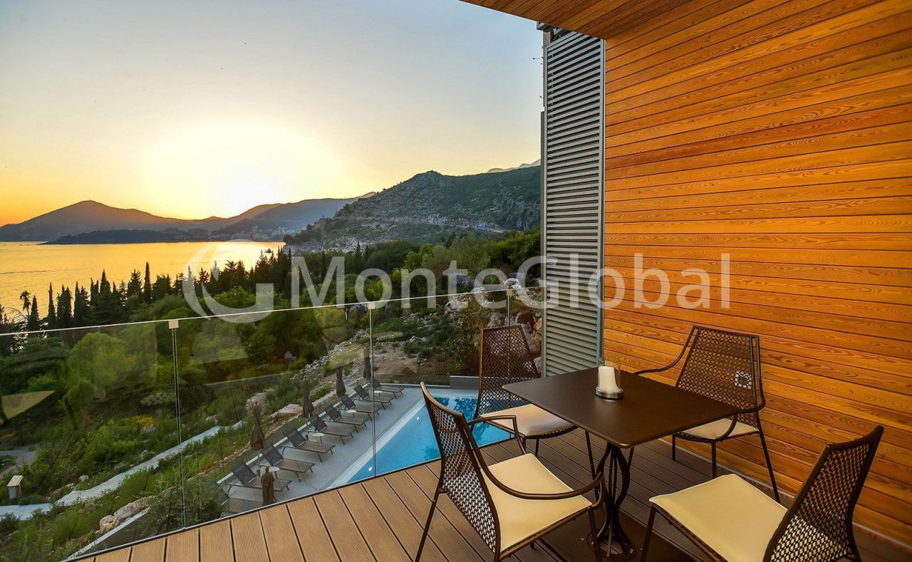 House in Budva, Montenegro, 2 029 m² - picture 1