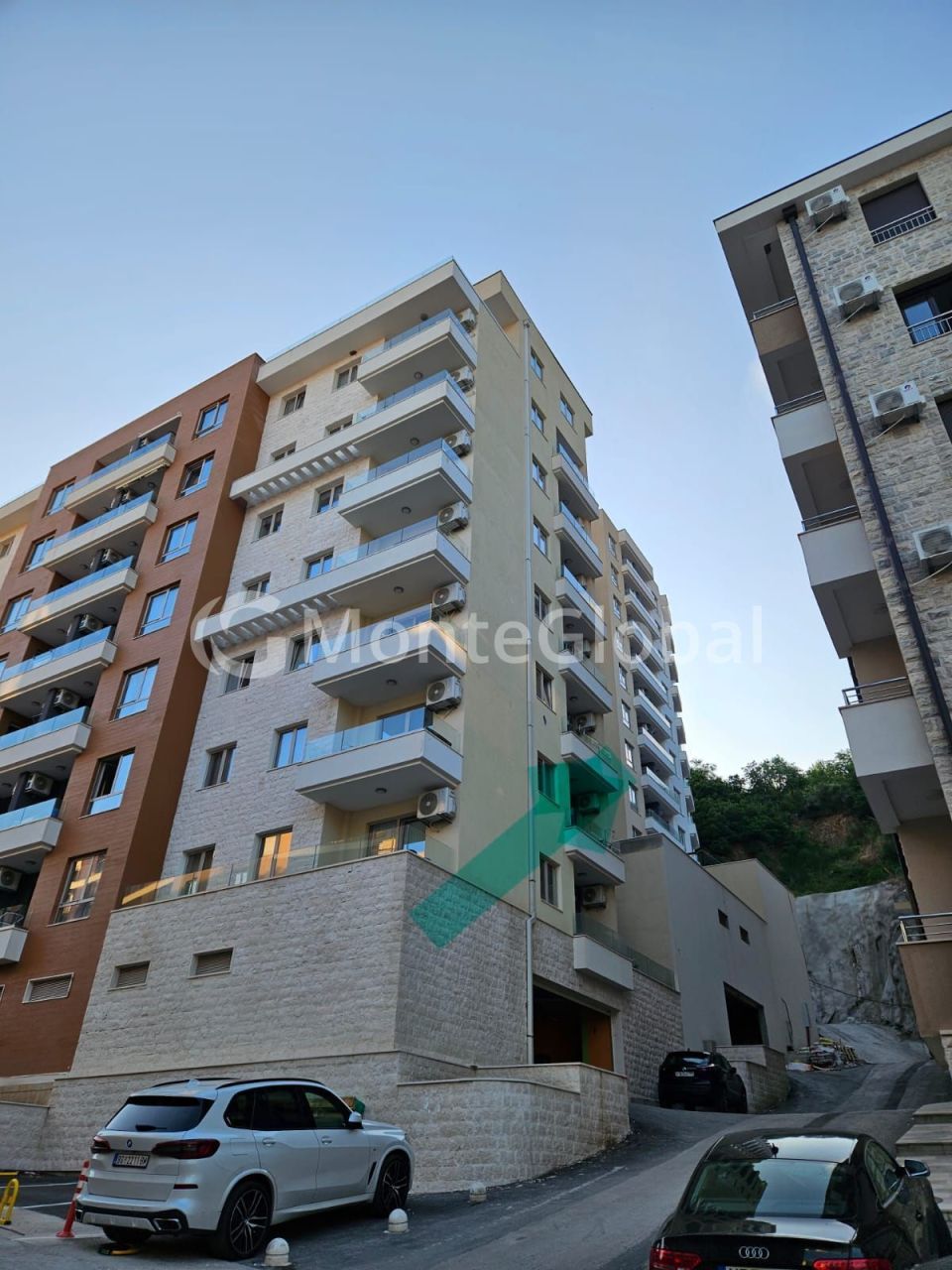 Piso en Becici, Montenegro, 55 m² - imagen 1