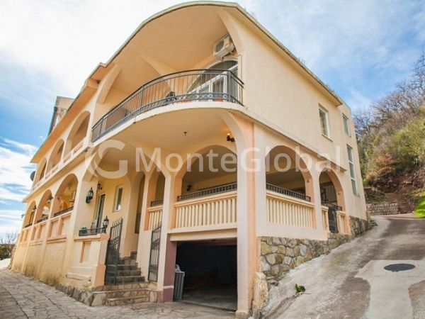 Maison à Buljarica, Monténégro, 540 m² - image 1