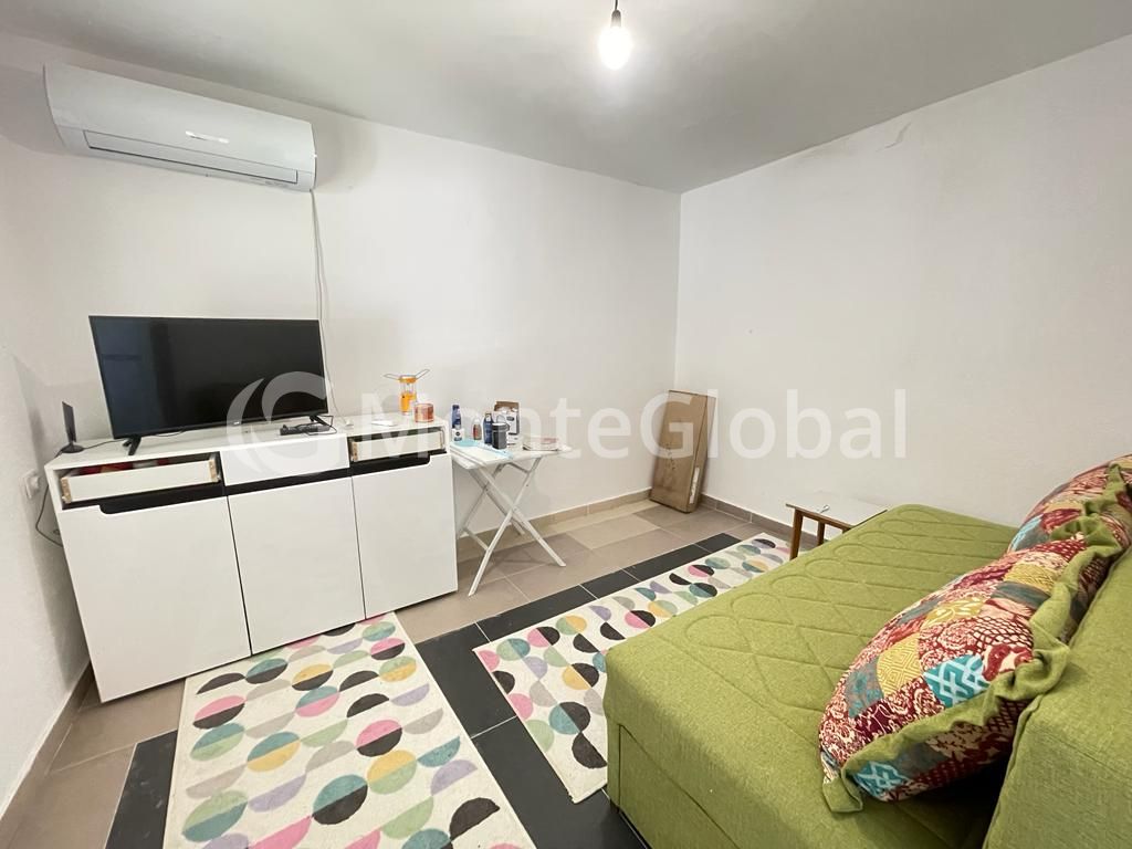 Casa en Sutomore, Montenegro, 34 m² - imagen 1