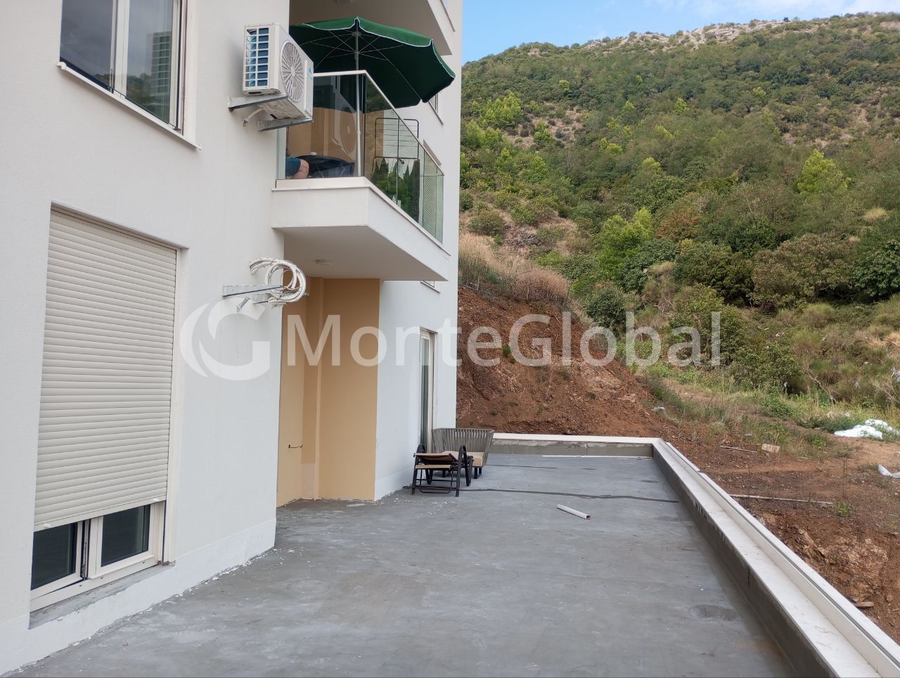 Appartement à Becici, Monténégro, 57 m² - image 1