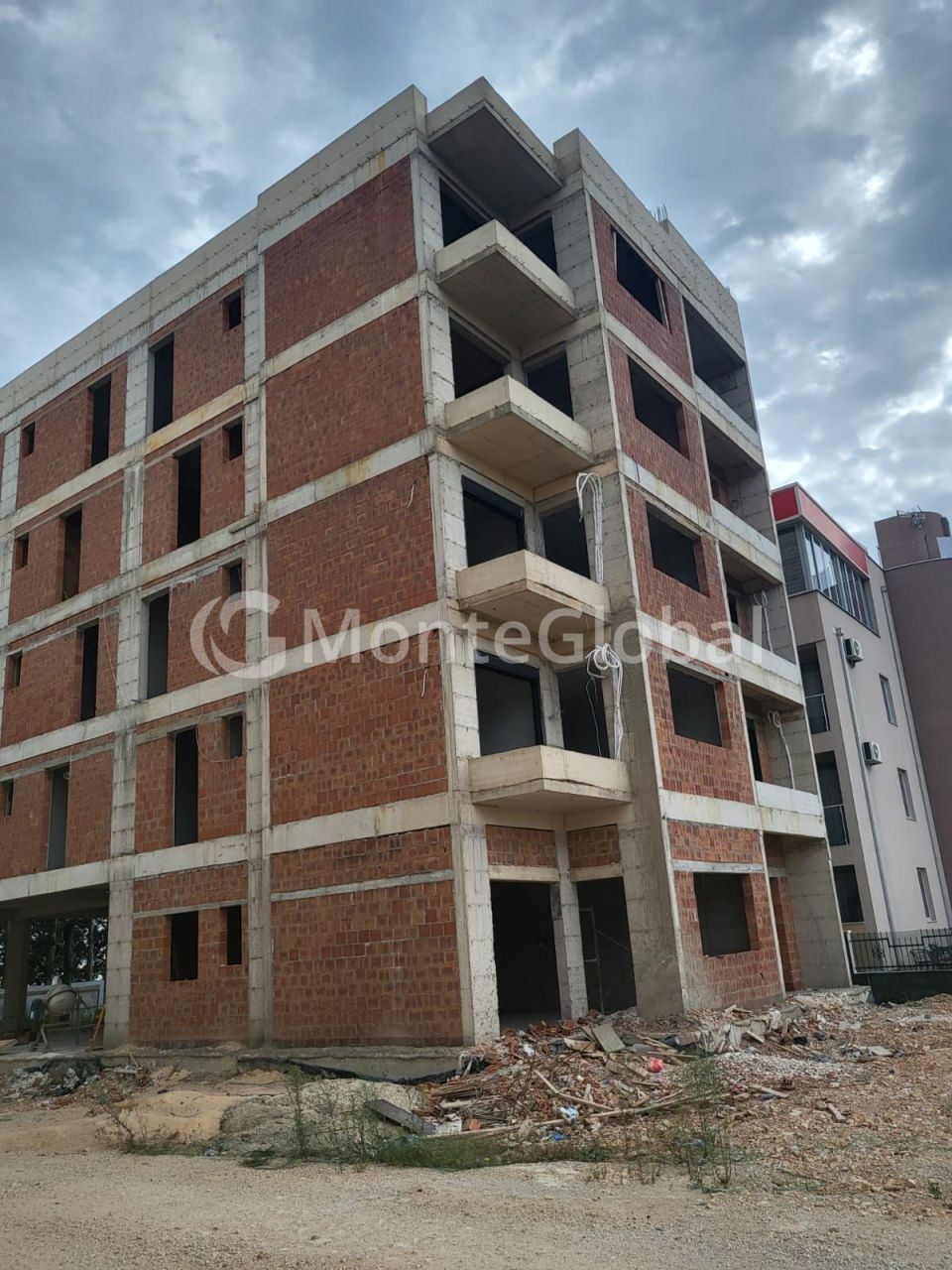 Piso en Ulcinj, Montenegro, 58 m² - imagen 1
