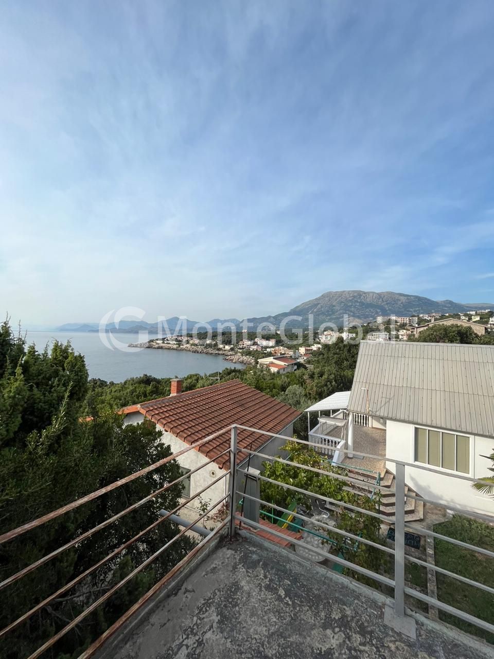 Maison Utekha, Monténégro, 120 m² - image 1