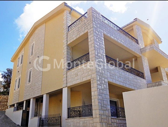 Appartement Utekha, Monténégro, 90 m² - image 1