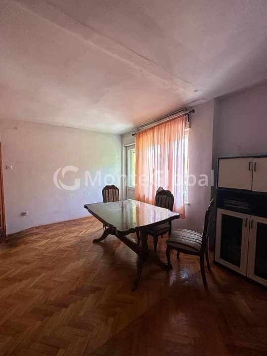 Piso Herceg Novi, Montenegro, 85 m² - imagen 1