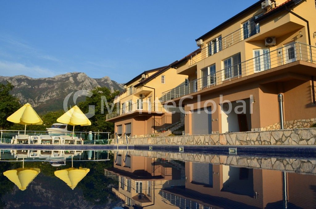 Wohnung in Bar, Montenegro, 132 m² - Foto 1