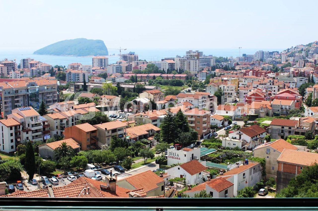 Wohnung in Budva, Montenegro, 79 m² - Foto 1