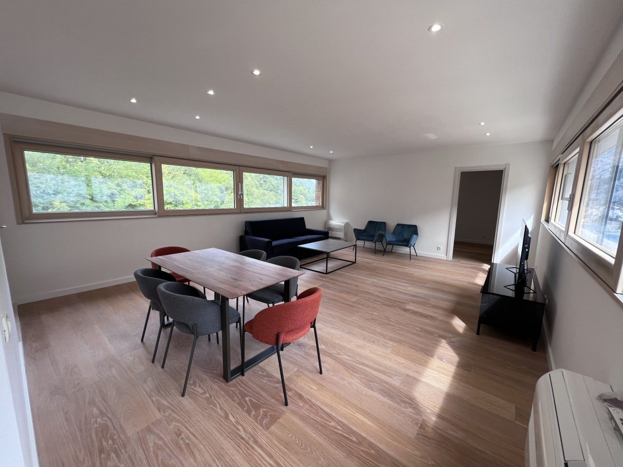 Flat in Kotor, Montenegro, 198 m² - picture 1