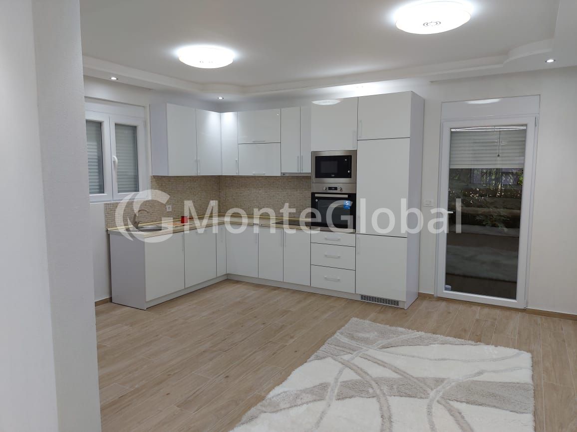 Appartement au Bar, Monténégro, 100 m² - image 1