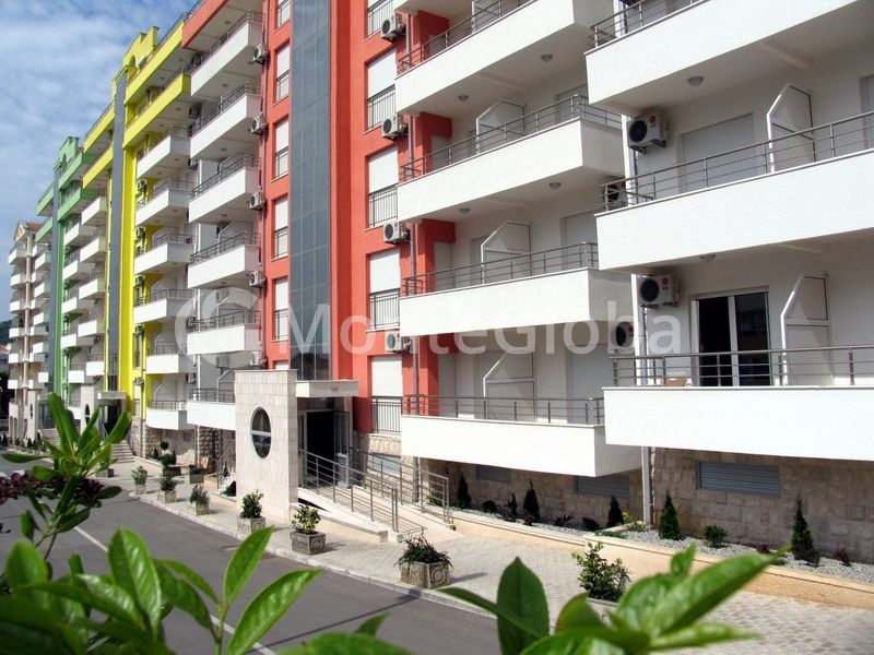 Appartement à Budva, Monténégro, 54 m² - image 1