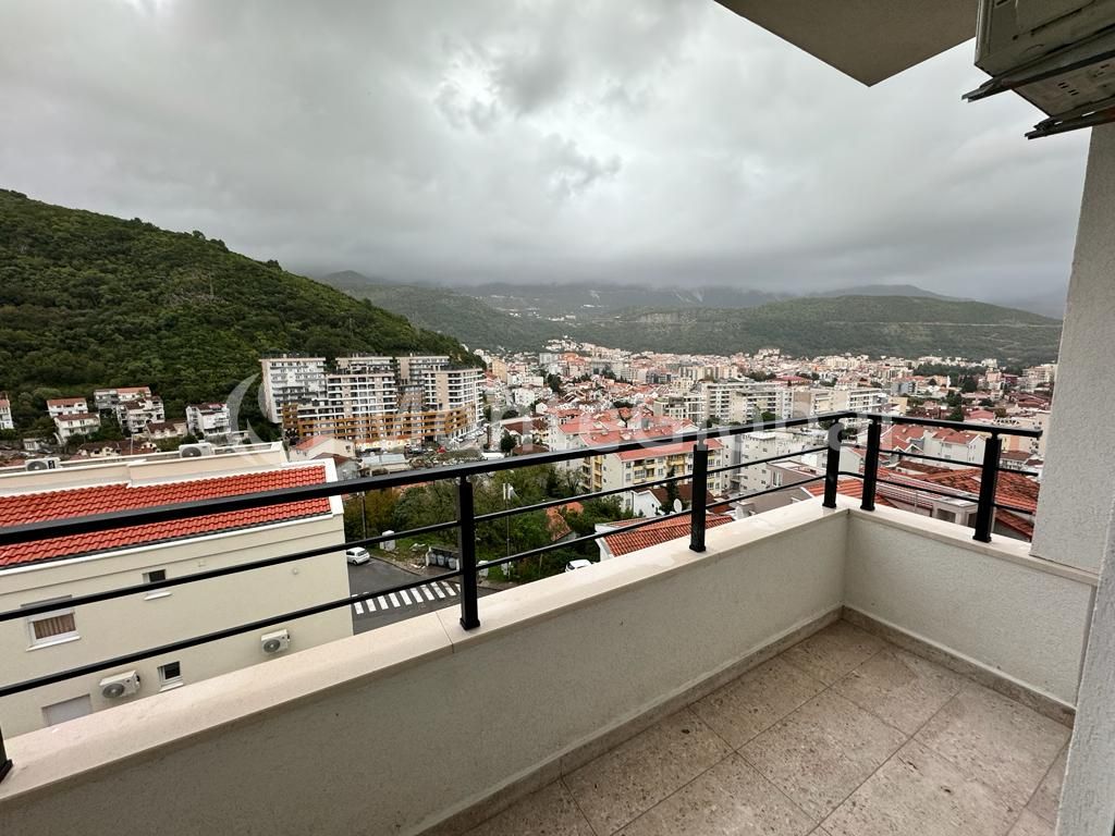Wohnung in Budva, Montenegro, 45 m² - Foto 1
