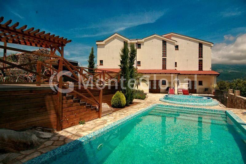 Haus in Kotor, Montenegro, 107 m² - Foto 1