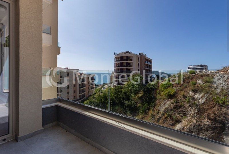 Piso en Budva, Montenegro, 43 m² - imagen 1