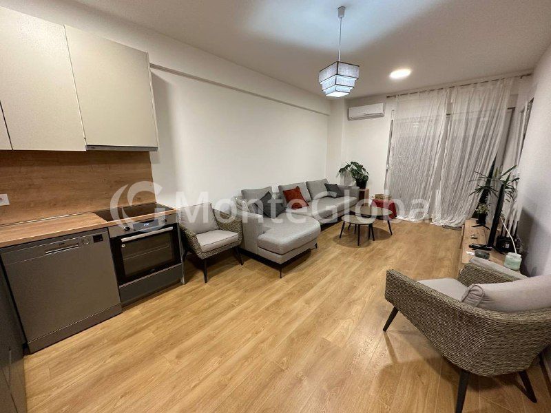 Flat in Budva, Montenegro, 83 m² - picture 1