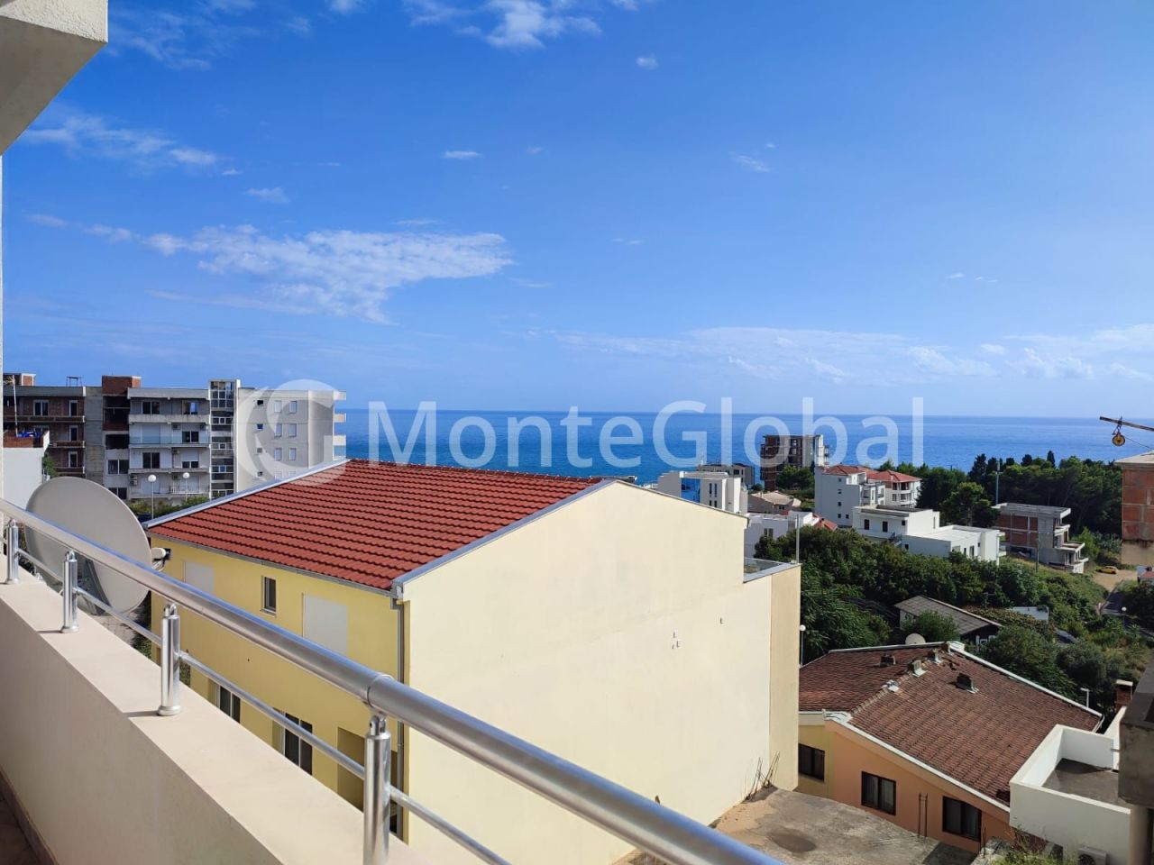 Wohnung in Ulcinj, Montenegro, 96 m² - Foto 1
