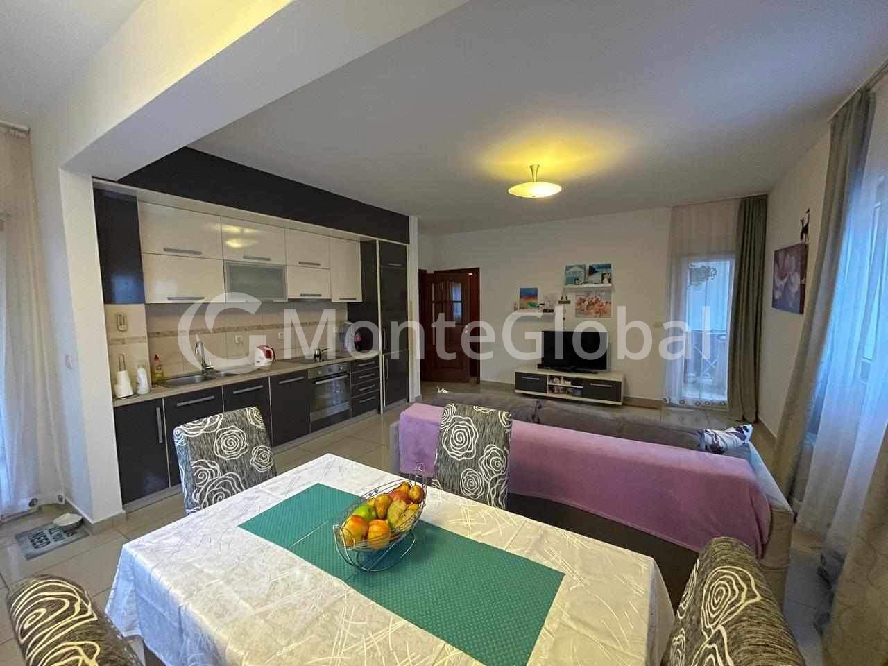 Flat in Budva, Montenegro, 65 m² - picture 1