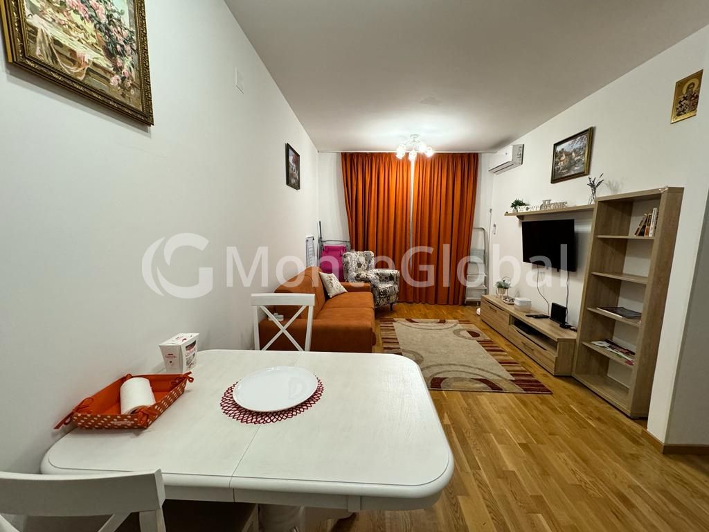 Flat in Becici, Montenegro, 69 m² - picture 1