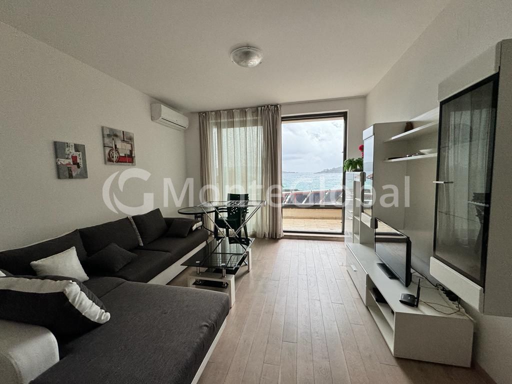 Flat in Rafailovici, Montenegro, 53 m² - picture 1