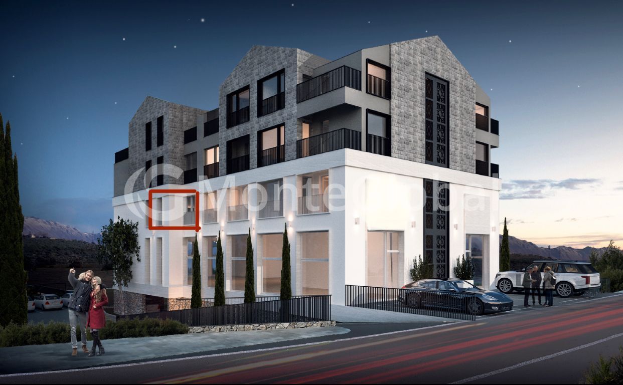 Flat in Tivat, Montenegro, 25 m² - picture 1