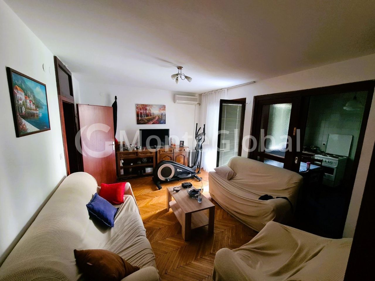 Wohnung in Bar, Montenegro, 80 m² - Foto 1