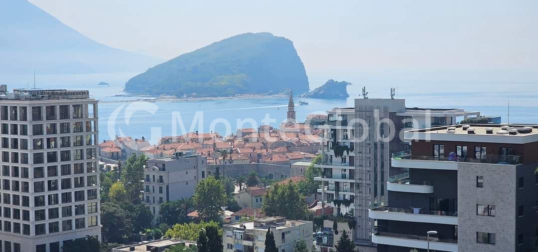 Flat in Budva, Montenegro, 98 m² - picture 1