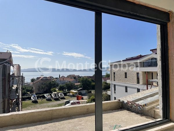 Flat in Bijela, Montenegro, 72 m² - picture 1