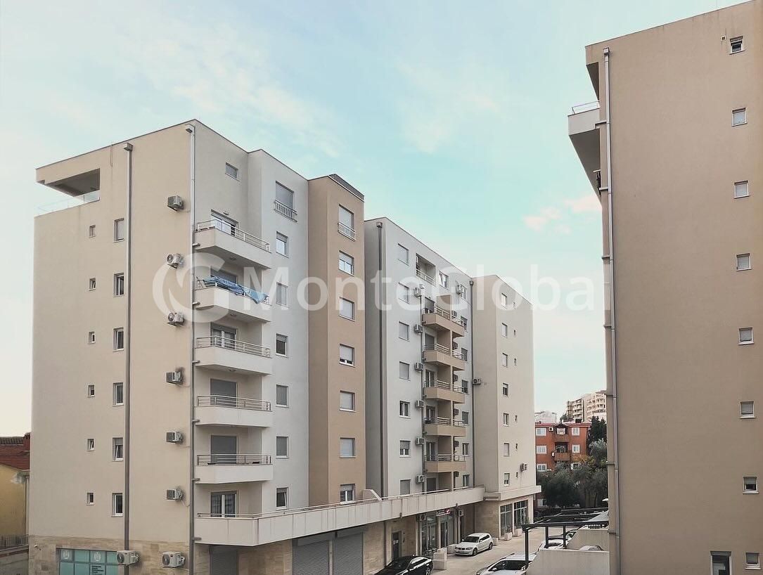 Flat in Budva, Montenegro, 41 m² - picture 1