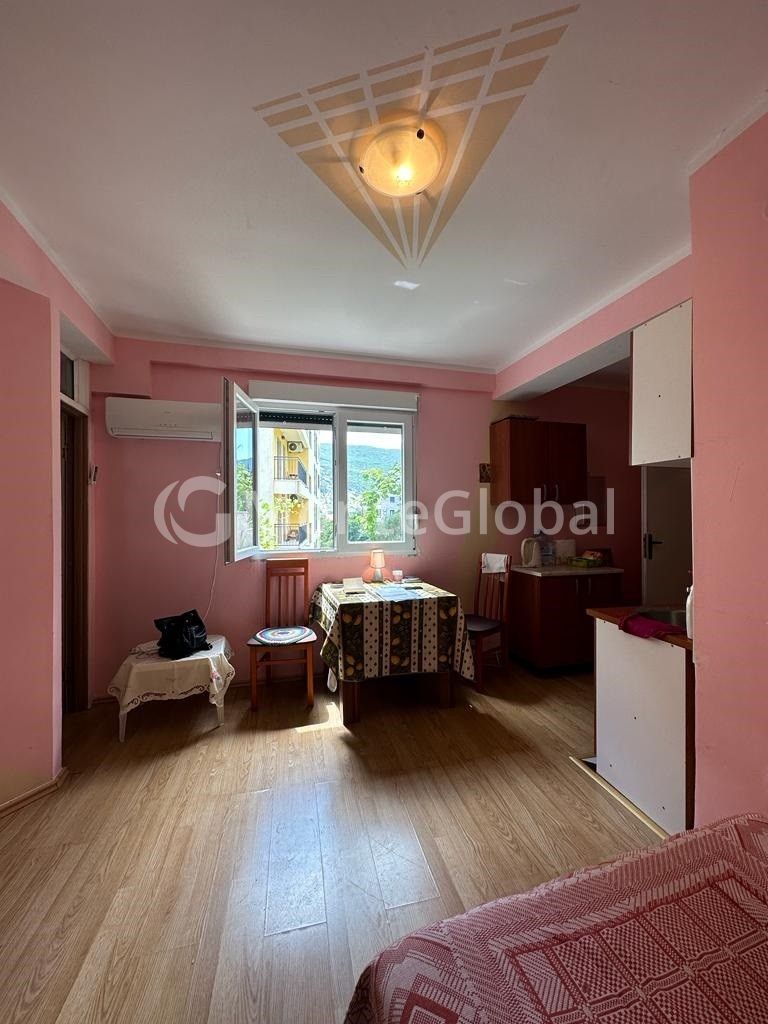 Appartement à Igalo, Monténégro, 45 m² - image 1