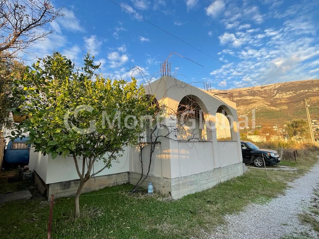 Casa en Sutomore, Montenegro, 77 m² - imagen 1