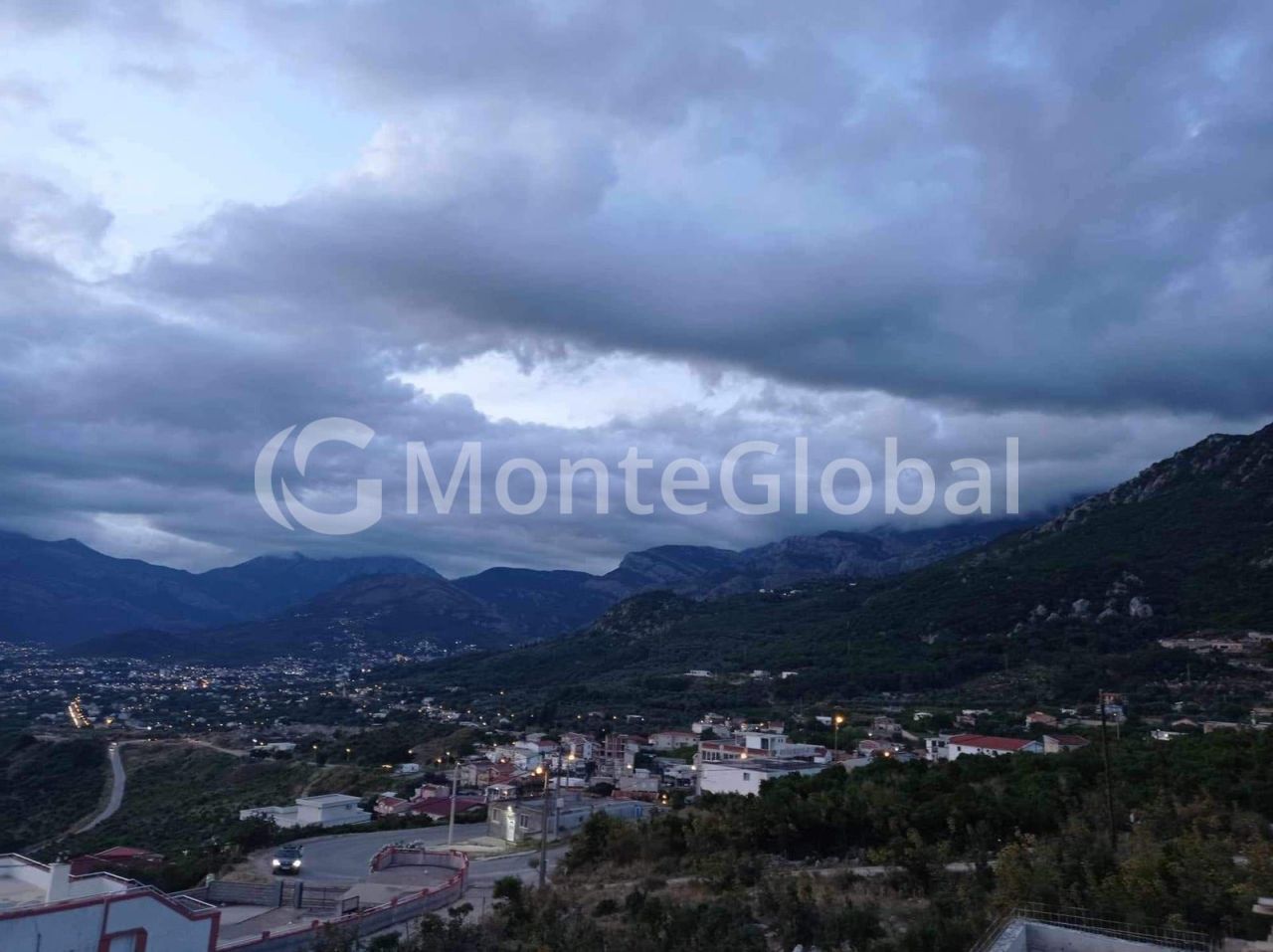 House in Bar, Montenegro, 142 m² - picture 1