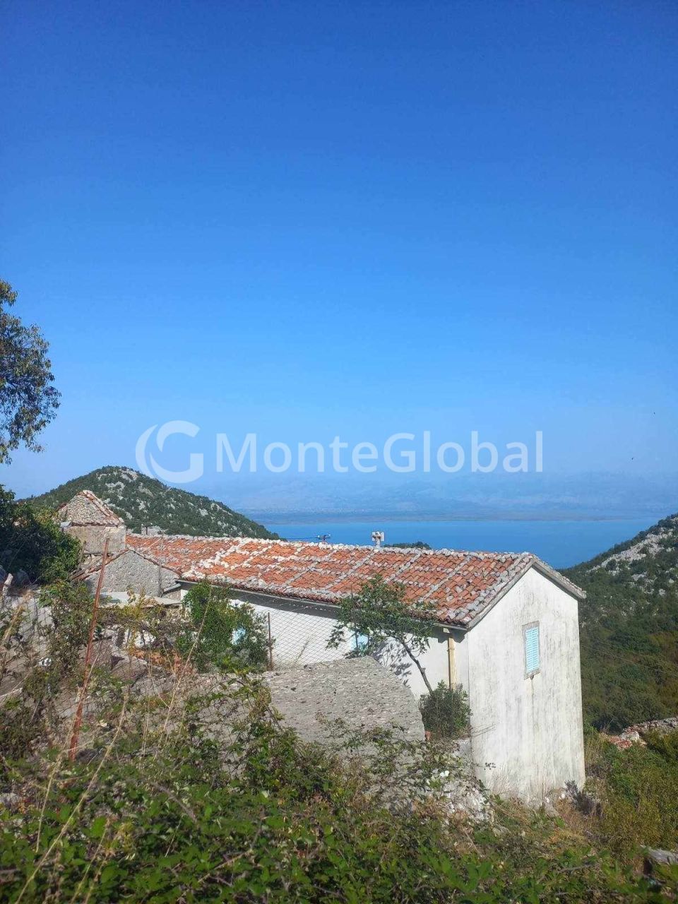 Land in Bar, Montenegro, 20 000 m² - picture 1