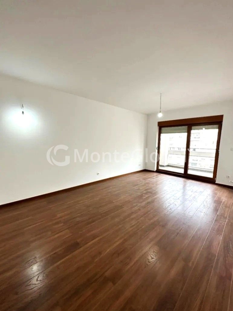 Appartement à Podgorica, Monténégro, 72 m² - image 1