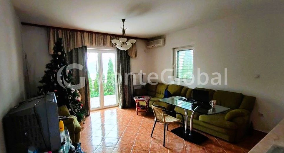 Piso Herceg Novi, Montenegro, 44 m² - imagen 1