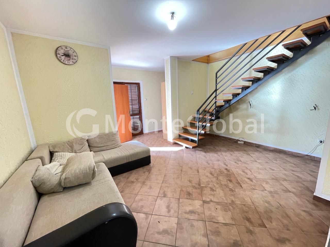 House in Bar, Montenegro, 128 m² - picture 1