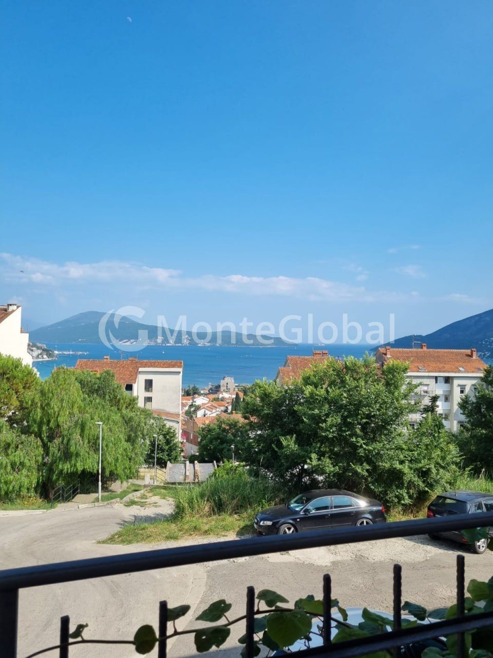 Appartement à Igalo, Monténégro, 60 m² - image 1