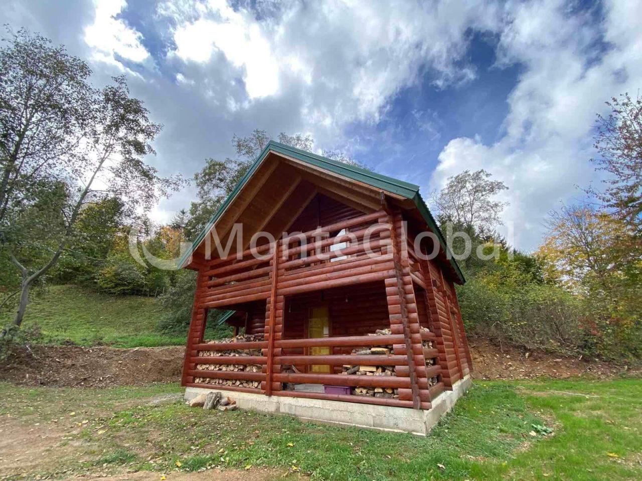 Haus in Kolasin, Montenegro, 84 m² - Foto 1