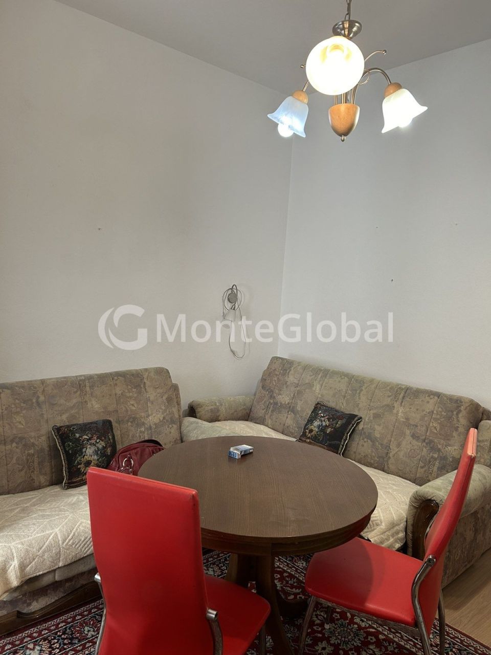 Flat in Bar, Montenegro, 40 m² - picture 1