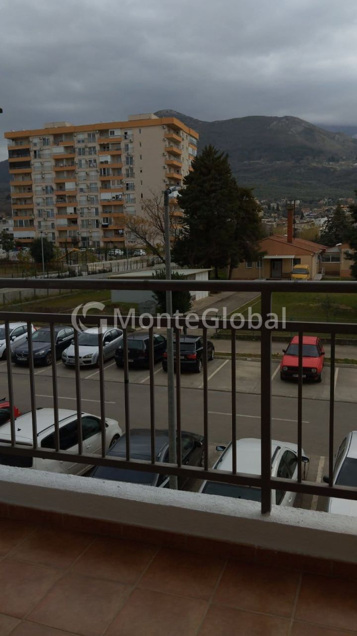 Appartement au Bar, Monténégro, 85 m² - image 1