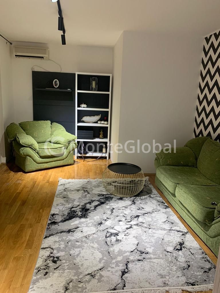 Appartement à Petrovac, Monténégro, 50 m² - image 1