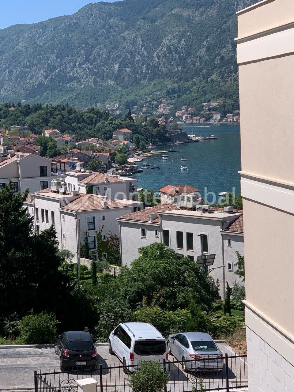 Piso en Dobrota, Montenegro, 52 m² - imagen 1