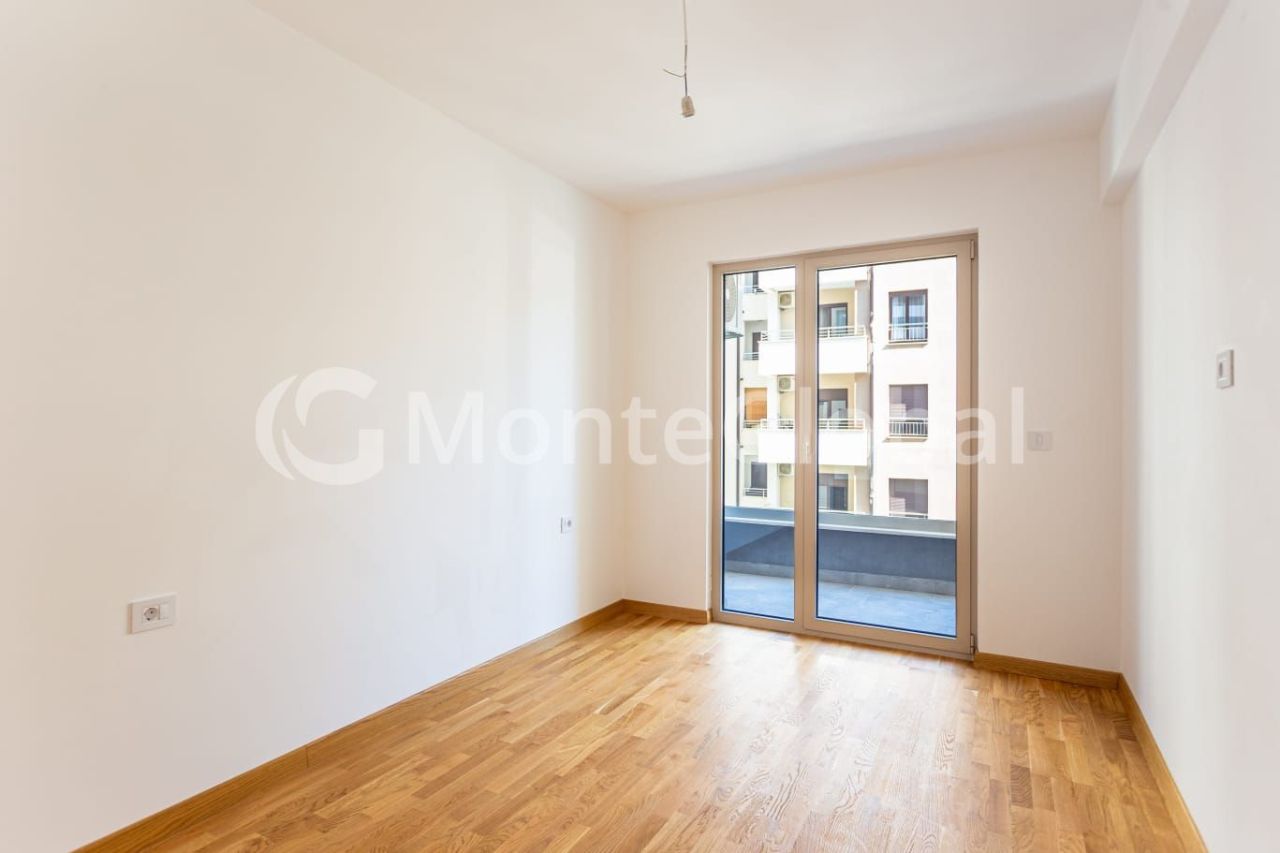 Appartement à Becici, Monténégro, 43 m² - image 1